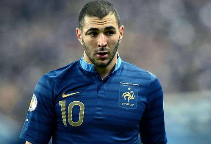  法兰克福主帅战术调整立竿见影  