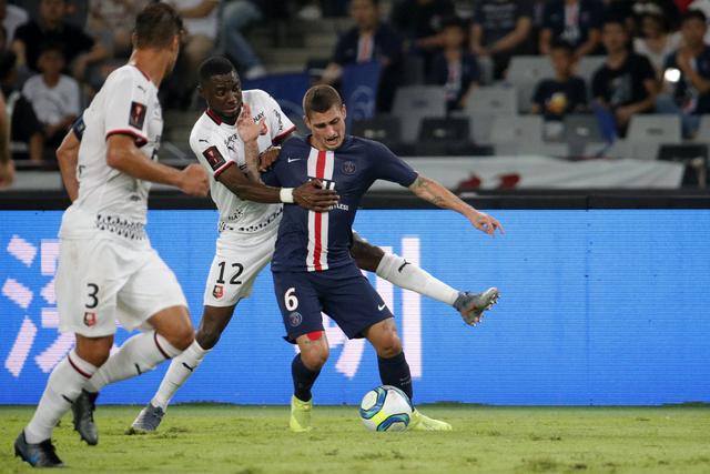  霍芬海姆边路突击见成效，速度优势撕裂防线斩获关键胜利