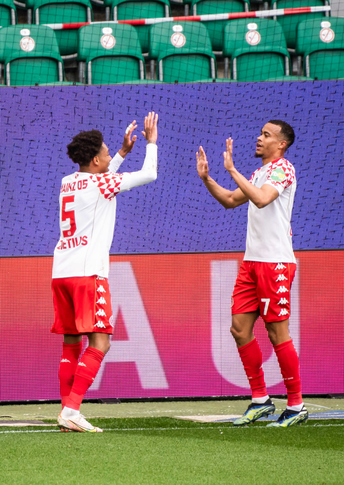  美因茨青春才俊涌现点亮德甲未来之星